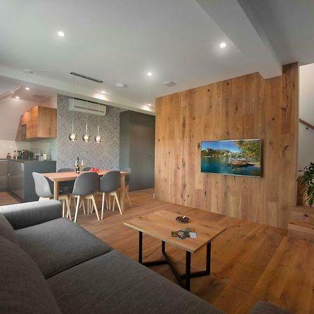 Vila Ula La Luxury Apartments ブレッド エクステリア 写真