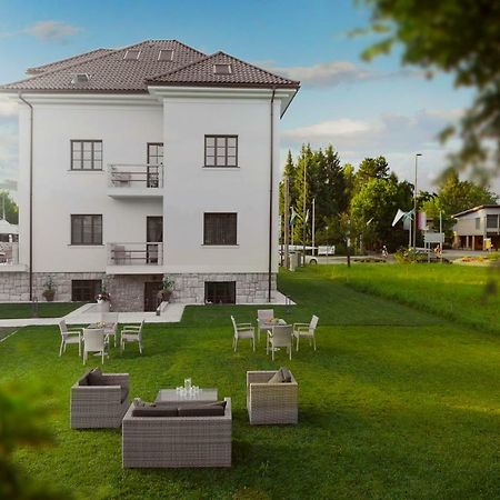 Vila Ula La Luxury Apartments ブレッド エクステリア 写真