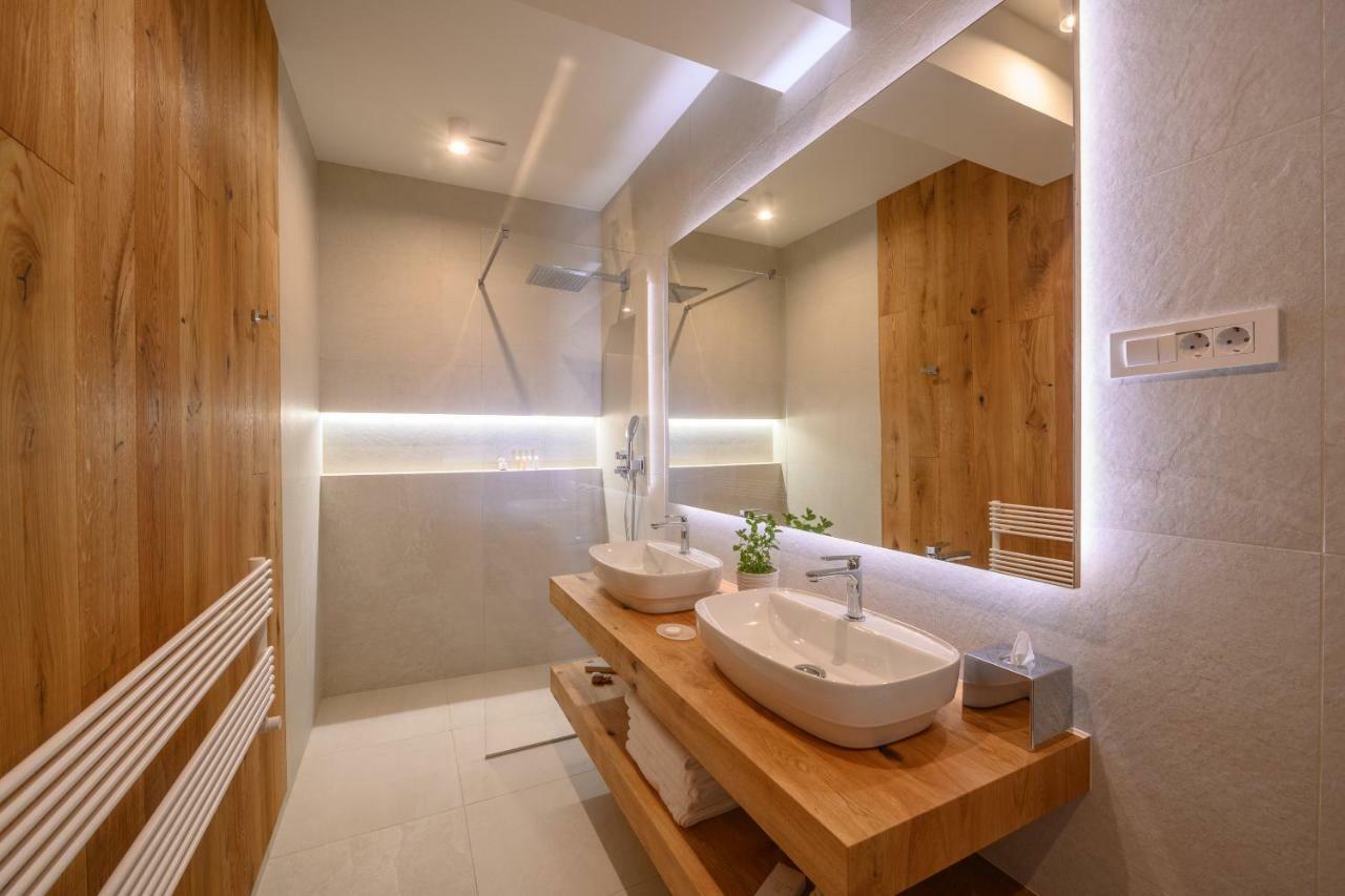 Vila Ula La Luxury Apartments ブレッド エクステリア 写真