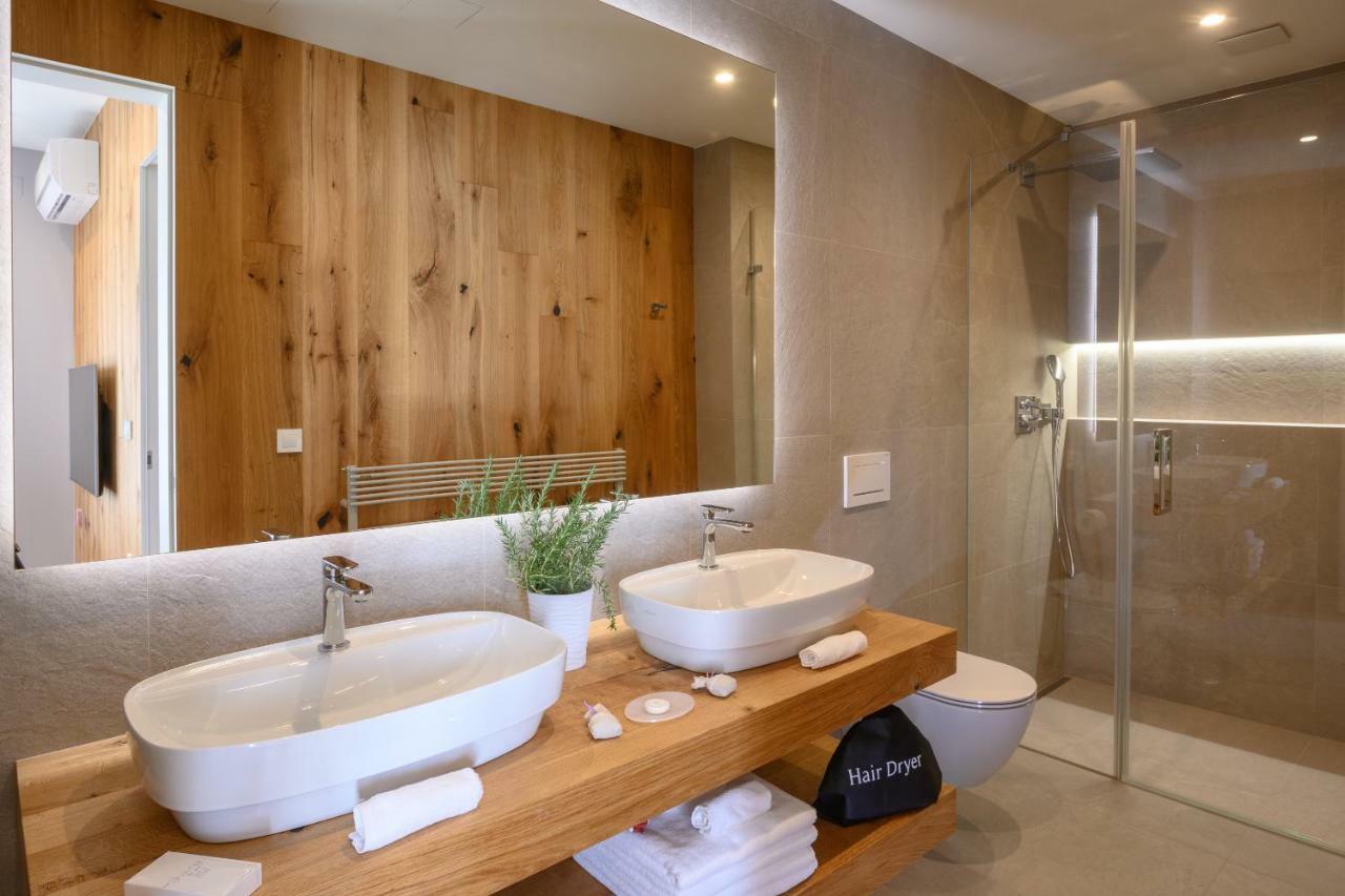 Vila Ula La Luxury Apartments ブレッド エクステリア 写真