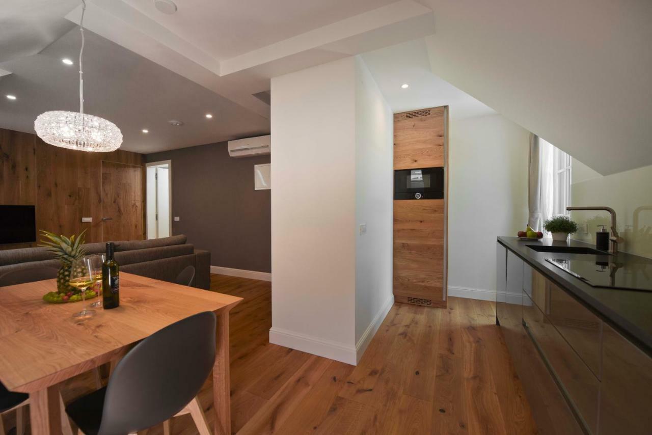 Vila Ula La Luxury Apartments ブレッド エクステリア 写真
